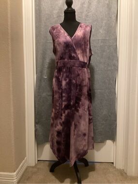 C40 BloomChic Purple Tie-Dye V-Neck Faux Wrap Dress